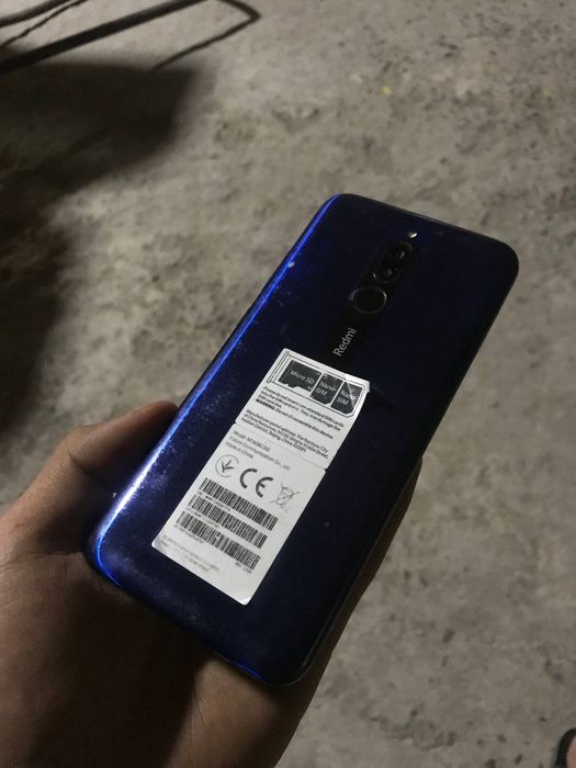 Redmi 8. 3/32 gb