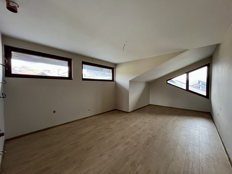 3-стаен апартамент в жил. сграда в район Пирин Голф край Разлог-Банско