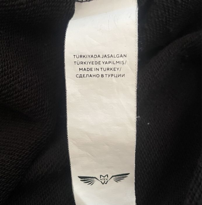 черная Зипка с капюшоном