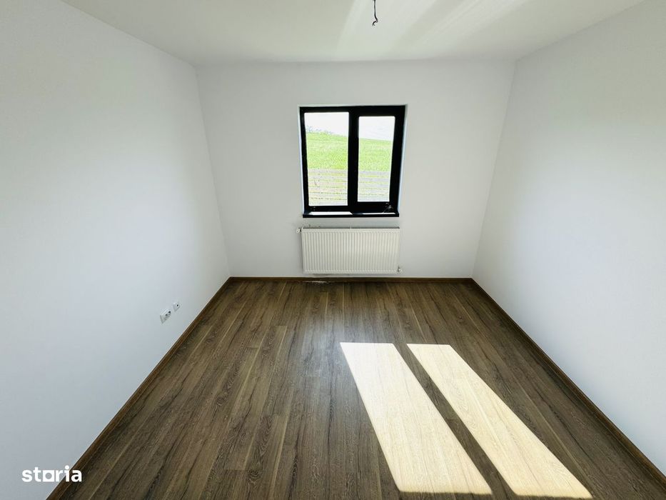 Placa! ASFALT! 400 mp teren! Casa 3 camere, Horpaz