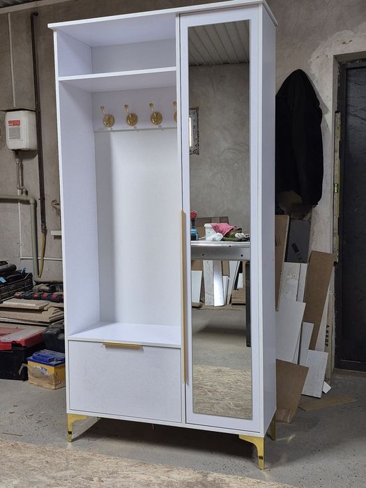 Прихожка для прихожий