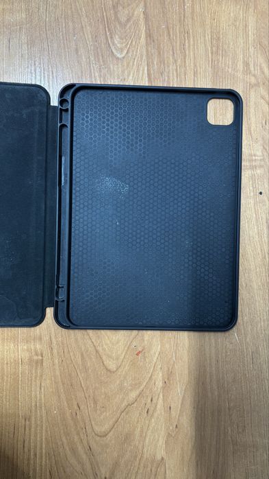 Ай пад 11 про (М 4)