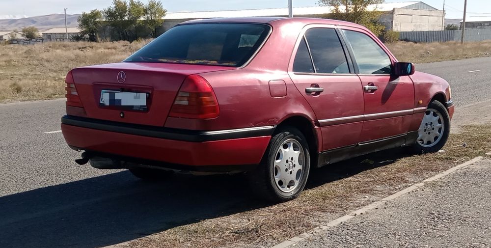 Продам Мерседес W202.