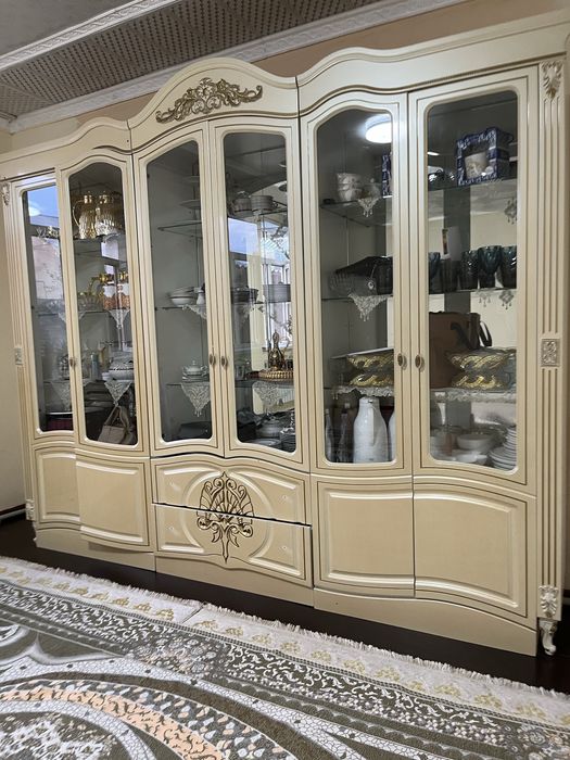 Зал,Гарнитурасы колданылган