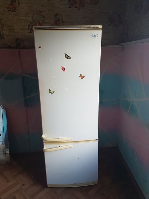 Продам холодильник