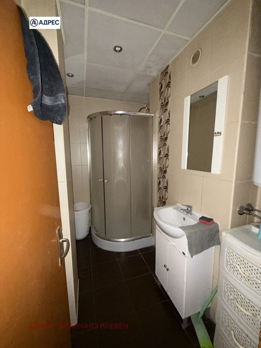 Продава се Тристаен апартамент в Плевен, Сторгозия - 74 кв.м за 1284 €/кв.м - Снимка #6