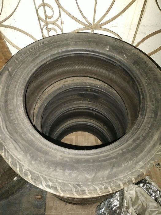 Продам 2 комплекта резины на 16