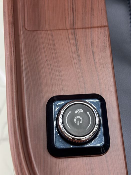 Kassajniy kreslo Adiks