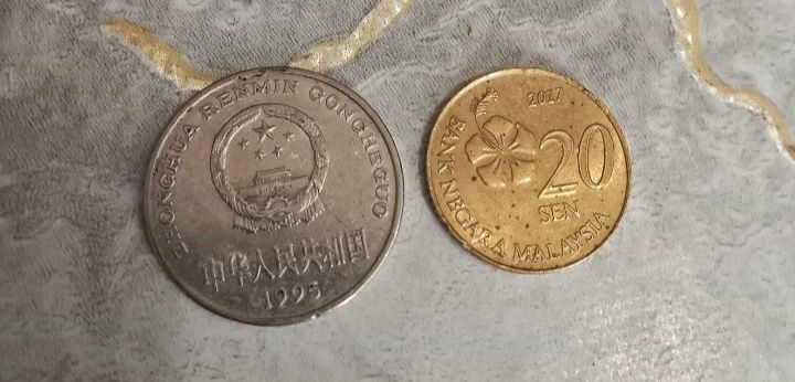 монеты  всё за 3  тысячи ,есть сакские монеты,срочно только сегодня