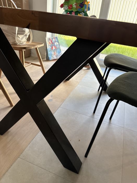 Masa din lemn masiv 160x100 zgariata