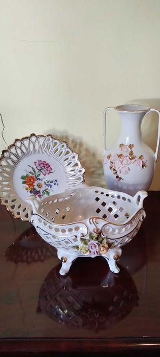 Vnad bibelouri mari cu modele florale Timisoara • OLX.ro