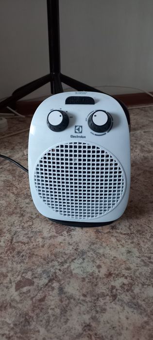 Тепловентилятор ELECTROLUX