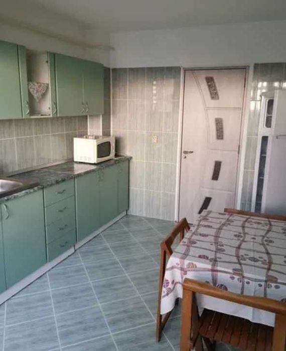 Дава се под наем Двустаен апартамент в Пловдив, Център - 60 кв.м за 229.5 € - Снимка #1