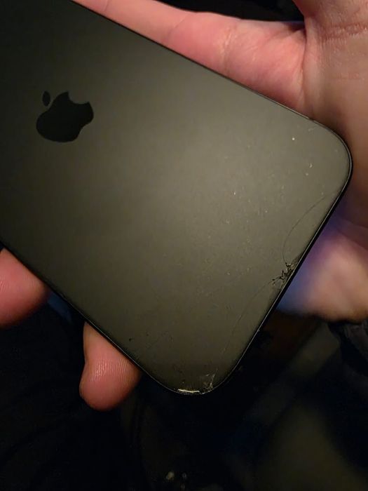 Айфон 15 128гб срочно!!!