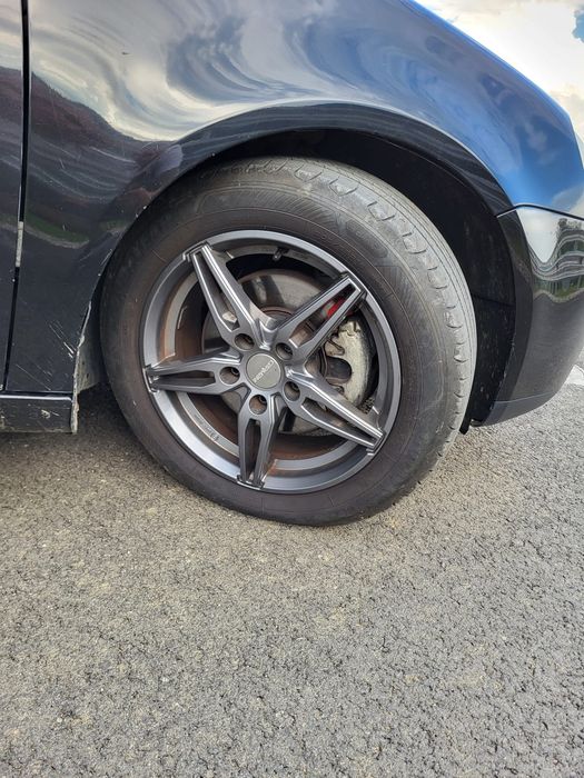 Volkswagen Golf 5 2.0 TDI BKD – 140 CP