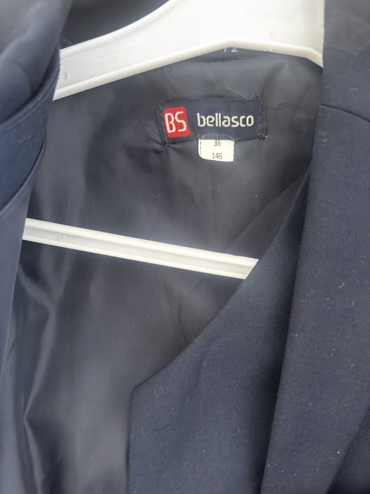 Школьная форма в идиальном состояни.