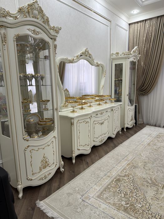 Сатылады стол орындық гарнитур