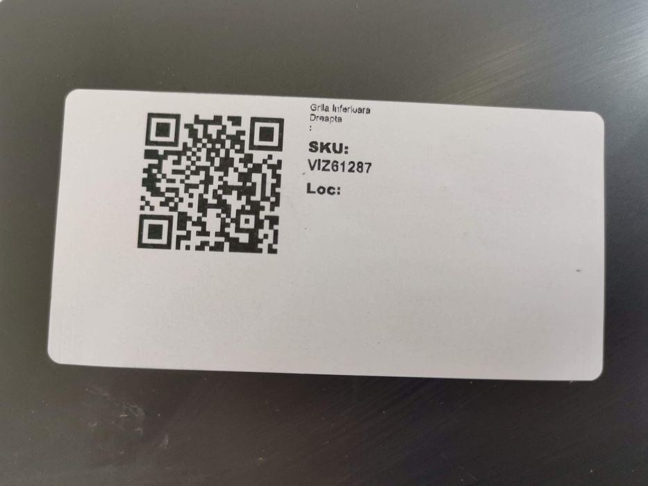 Рено Острал / Renault Austral Оригинална долна дясна решетка в добро с