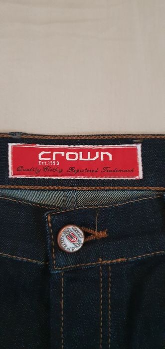 Vând blugi Crown