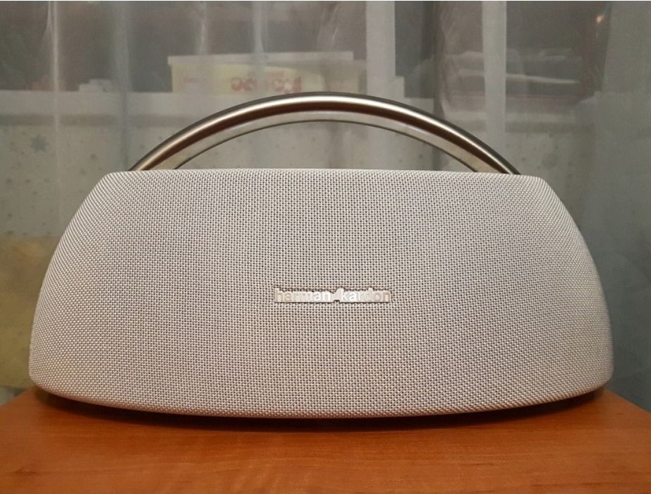 Продам колонку kardon Go + Play Mini 2