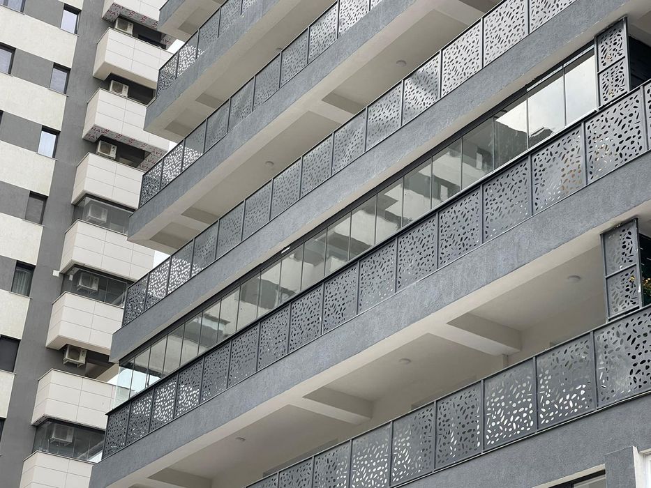 Sticla securizata închidere balcoane