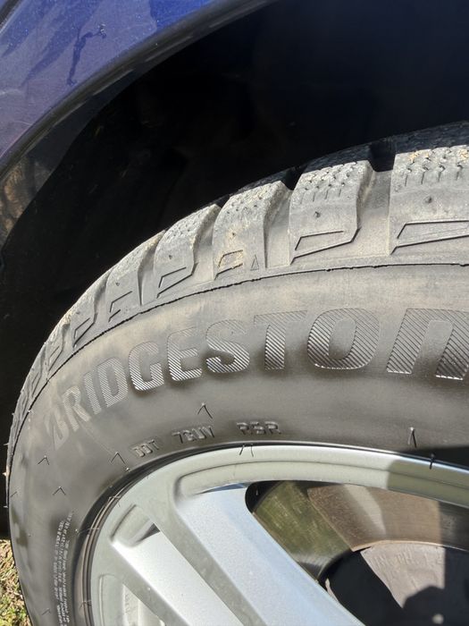 Оригинални джанти Audi в комплект с гуми Bridgestone