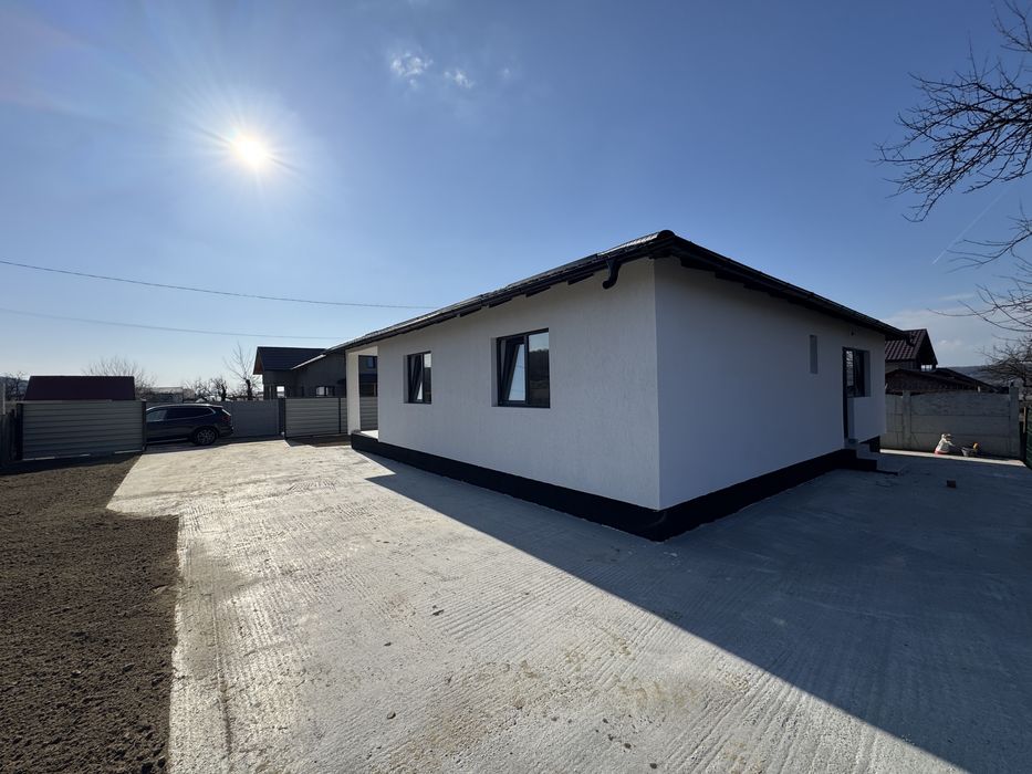 *Proprietar*  Vând Casă 3 camere - Fond 2026 - Mioveni