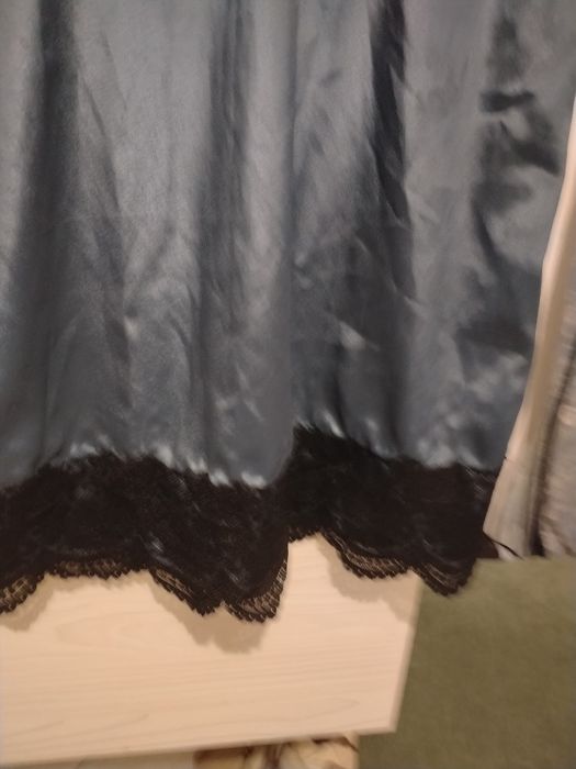 Rochie cokteil superba cu broderie Italia. Extrem de fina și potrivita pentru vou