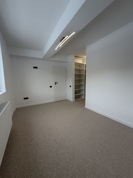 Vand ap.3cam, cu CF ,bloc nou  , in zona str. C-tin Brancusi !