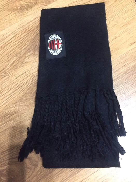 Зимни шапки, шалове и пуловери