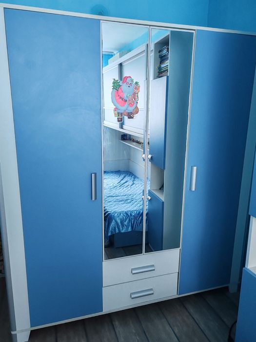 Секция легло и гардероб