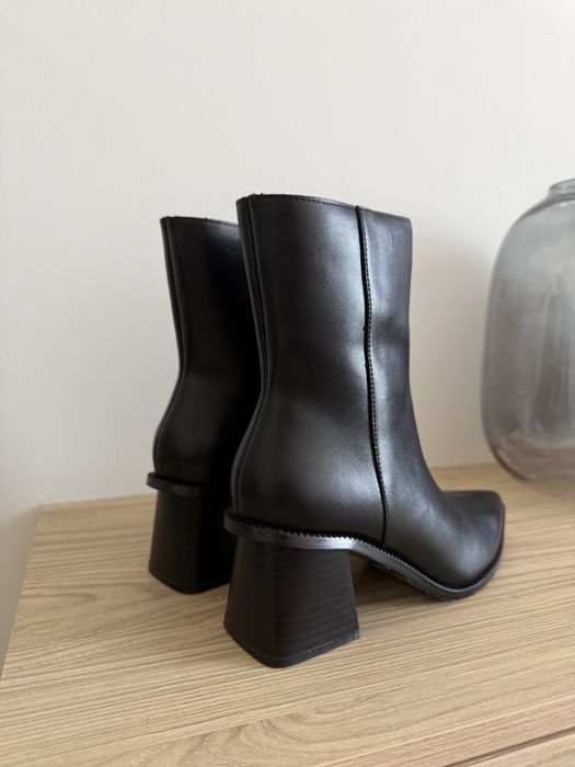 Ботильоны на каблуке