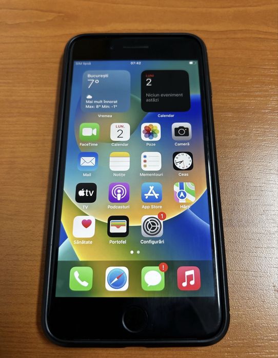 iPhone 8 PLuS , Full Box