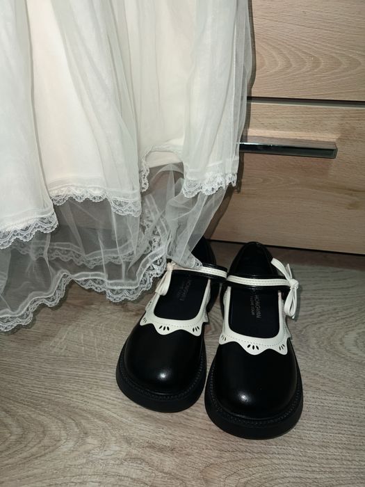 Туфли на липучке для девочки