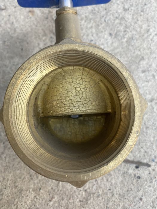 Кран латуный d50 вентиль
