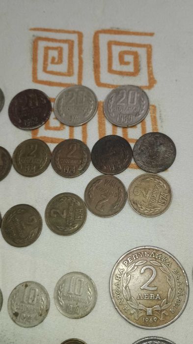 Продавам монети всякакви най разллични