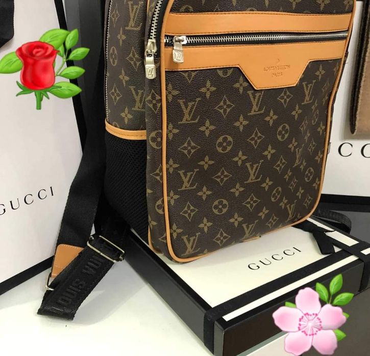 Rucsac Louis Vuitton, super model, saculet, etichetă