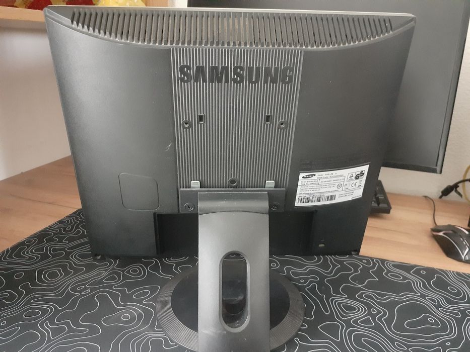 Samsung SyncMaster 710N