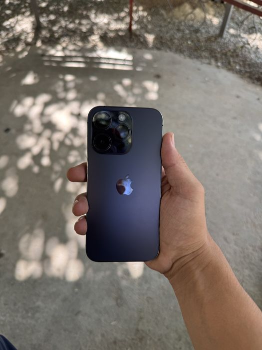 iPhone 14 pro purple