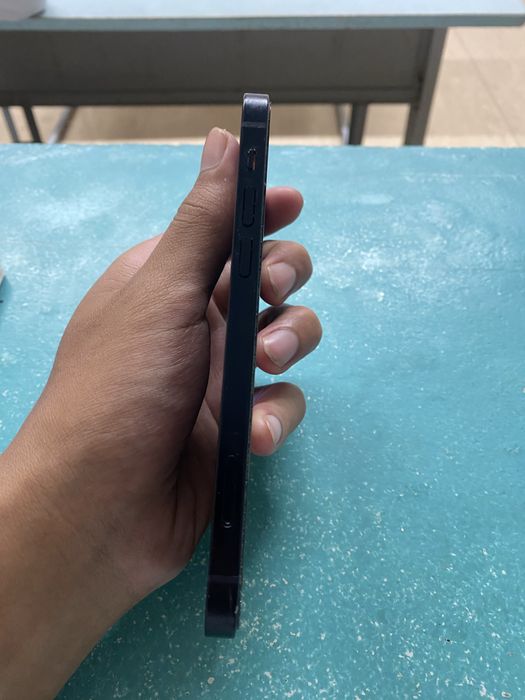 Продается Iphone 12