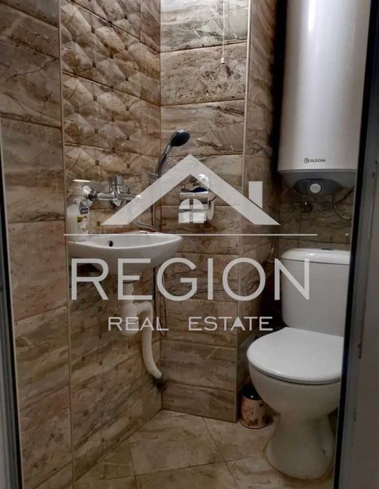 Дава се под наем Тристаен апартамент в Варна, Цветен квартал - 100 кв.м за 612 € - Снимка #11