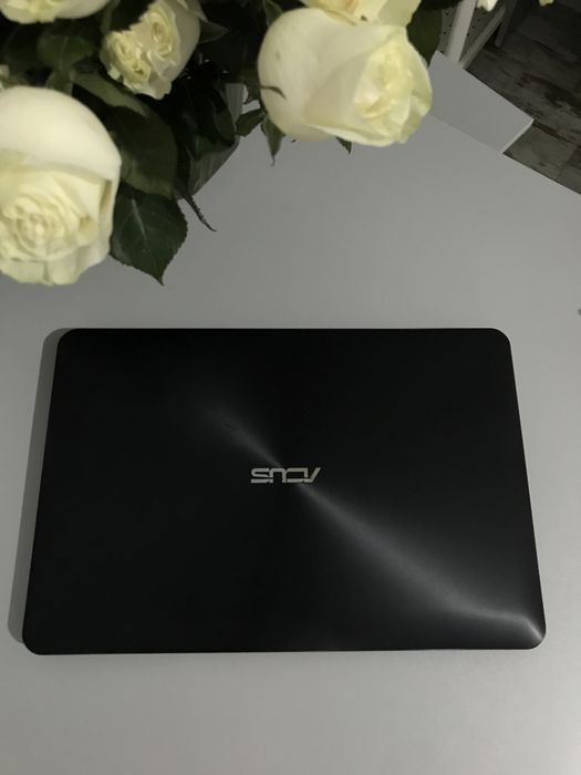 Продам ноутбук ASUS