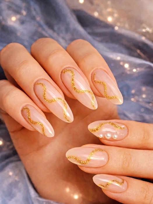 Маникюр 5000  в центре Амангельды 93б