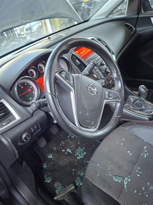 Piese opel astra j.break