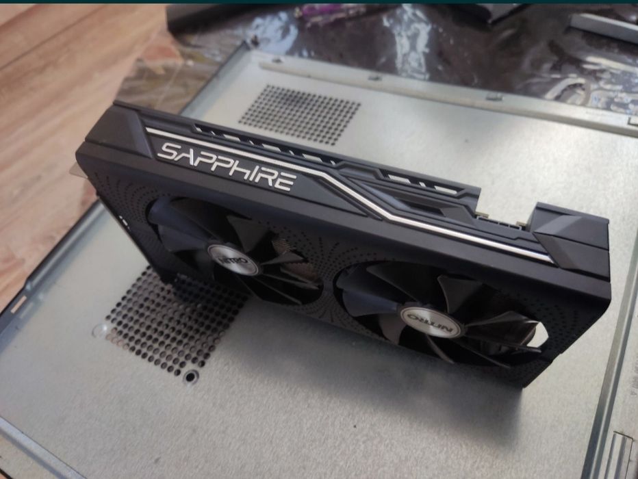 Rx 570 4 GB видеокарта