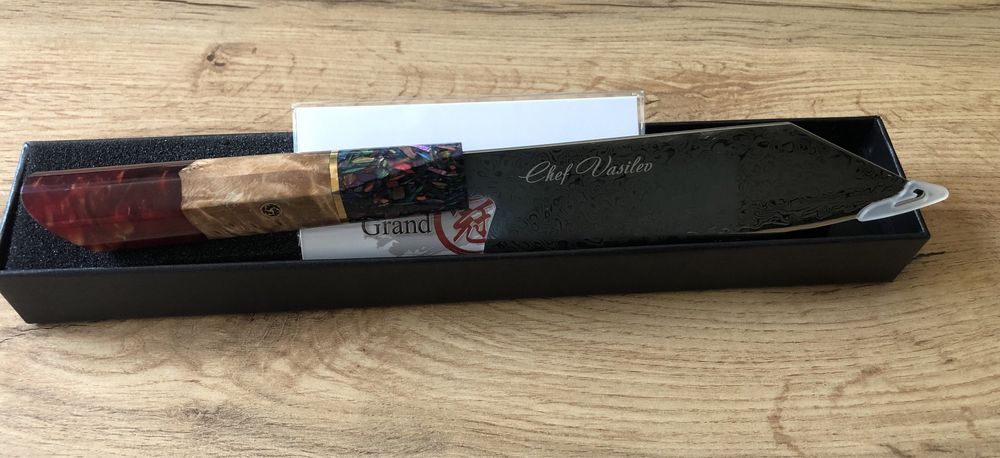 Професионален  Нож Сантоку (Santoku) - Японска дамаска стомана + Опция  Гравиране на Надпис
