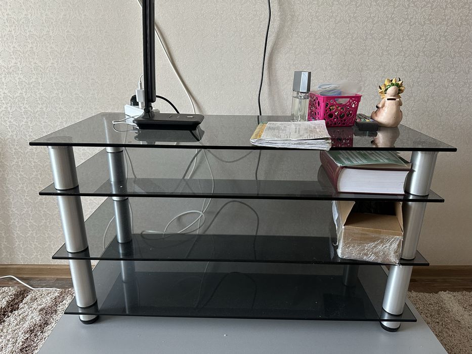 Сталешница стекляная