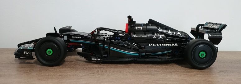 Vând lego F1 Mercedes F1 car Mașina de curse Mercedes-AMG F1