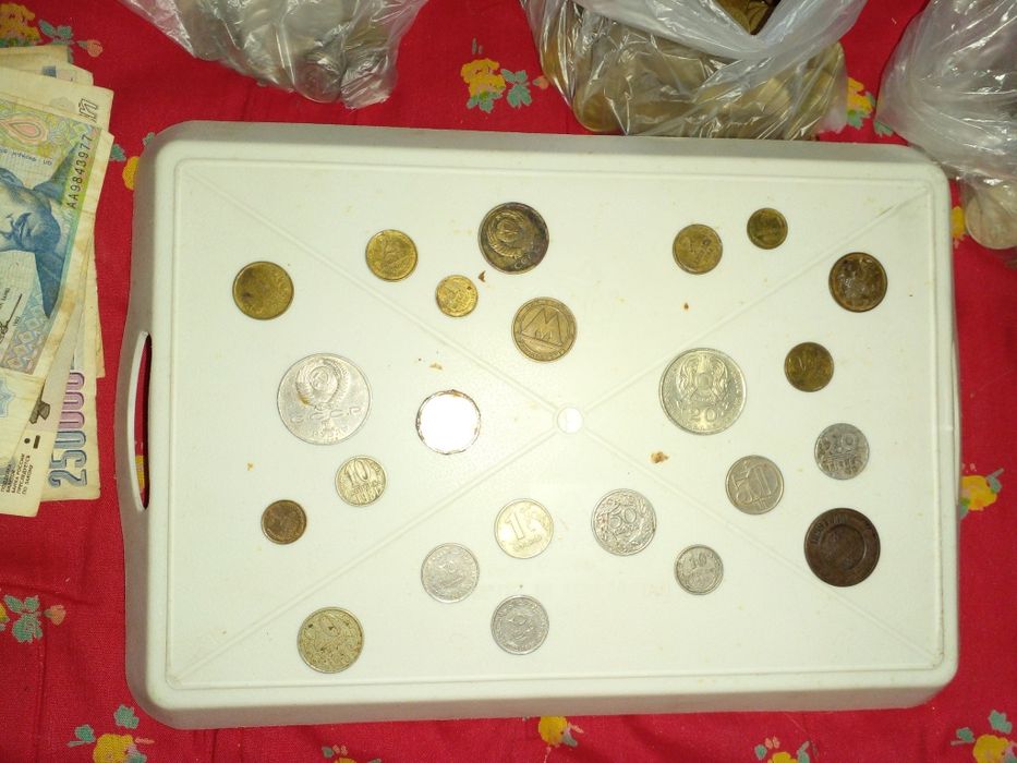 Монет  sotiladi optom