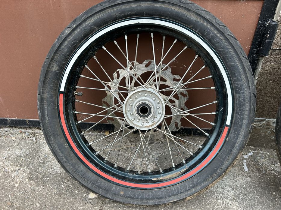 Supermoto капли от Husqvarna